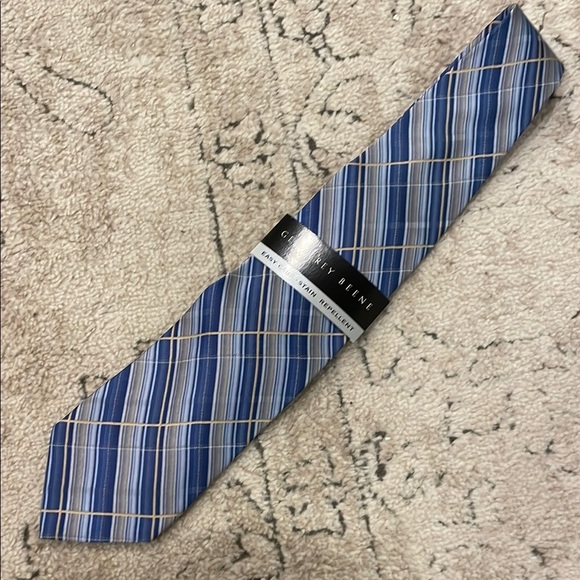 Geoffrey Beene Blue Striped Men's Tie - Picture 1 of 10